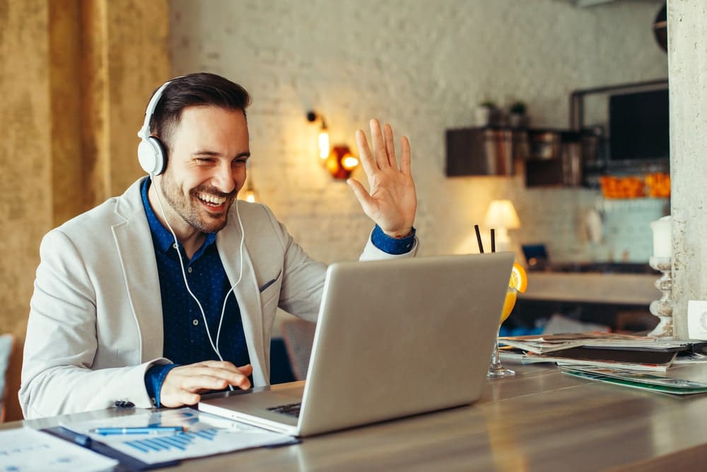 Learn how to present like a Video Conferencing Pro